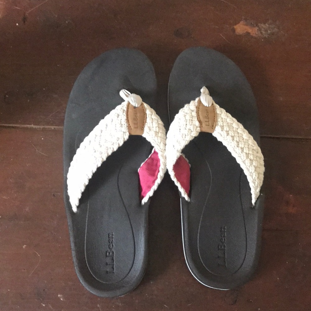 L.L.Bean Women’s Flip Flops Size 10